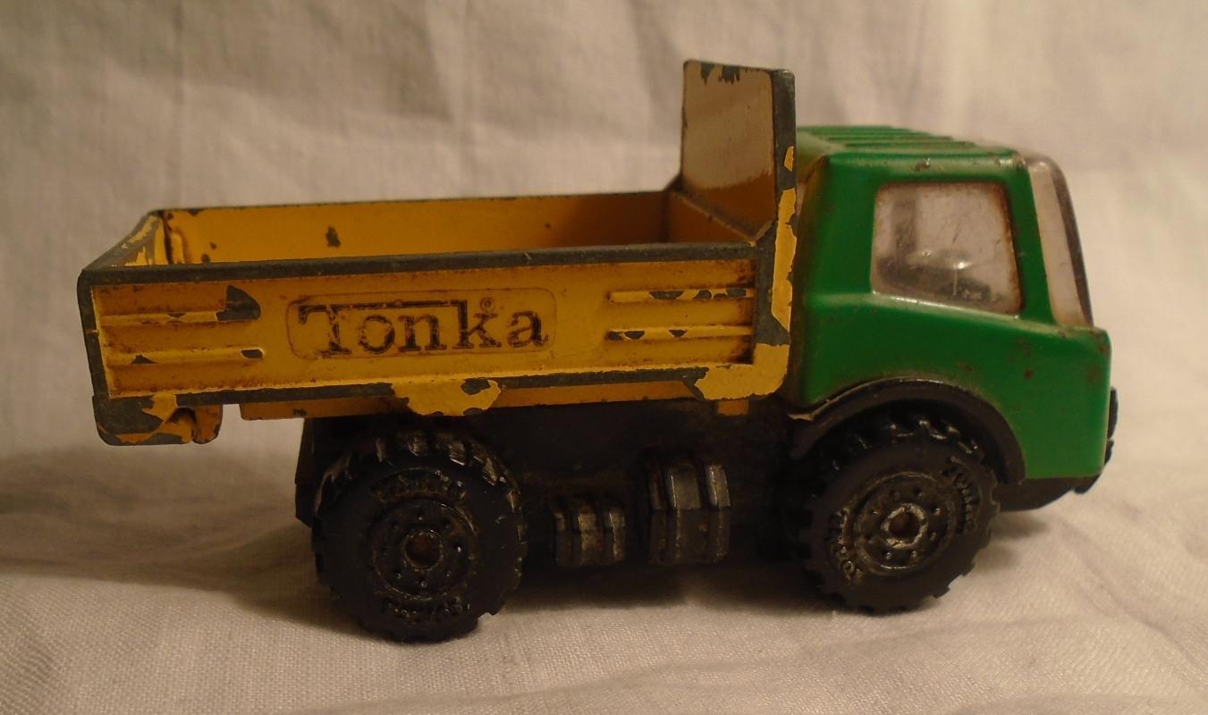1960s 70s Pressed Steel TONKA Lorry flat deck box Metal mini Truck