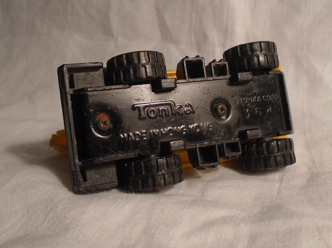 1970s Pressed Steel TONKA CRANE Metal mini Truck _adjustable plastic crane arm