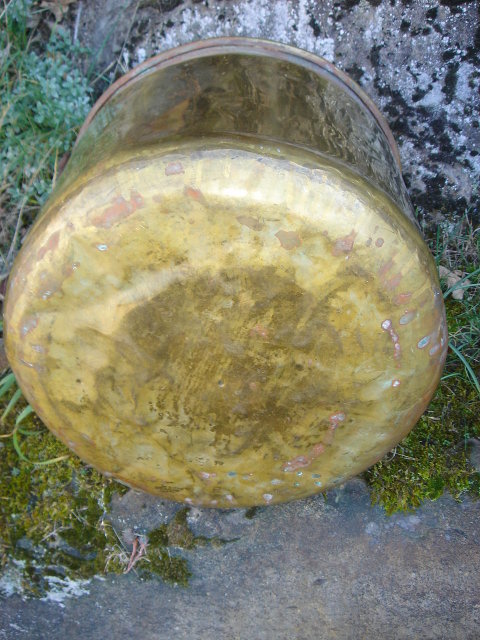 Large ANTIQUE Solid Brass CAULDRON 16 Inches High From bottom to Tip of Iron Bale Handle