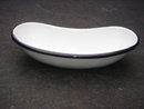 Collectible Small BLACK + WHITE KIDNEY Shape BOWL ~