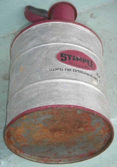 RARE FIND !!! Converted fire extingisher Made for HARLEY-DAVIDSON Motorbikes during WW11 STEMPEL St. Louis Mo U.S.A. Galvanized Steel / Oil / Gas Can ~NO SALES TAXES to USA + NO SALES TAXES to CANADA SAVING $$$ RIGHT AWAY