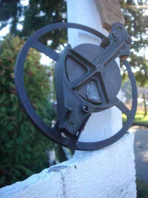 Antique Primitive Farm Tool _ SEED PLANTER WHEEL_ Corn , and other Seeds. Adjusts to fit seeds you are planting. 9
