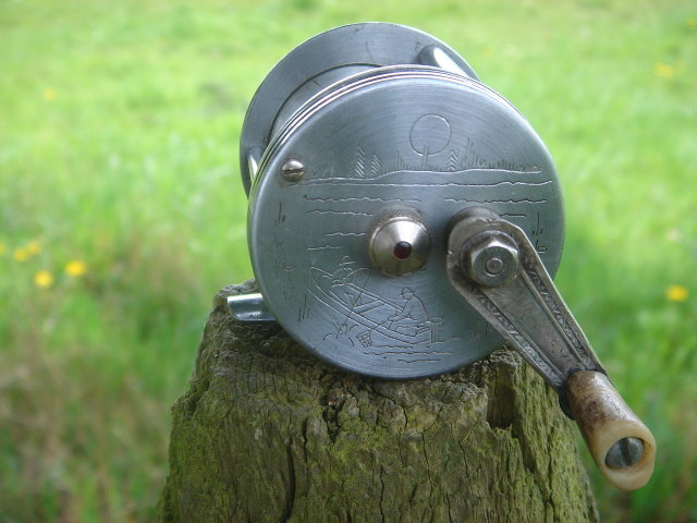 Sports Fishing Memorabilia _Unusual FISHING REEL _