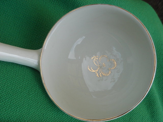 LARGE White & GOLD Porcelain Ladle features Gold Gild Trim with Shamrock in Centre of 4.25