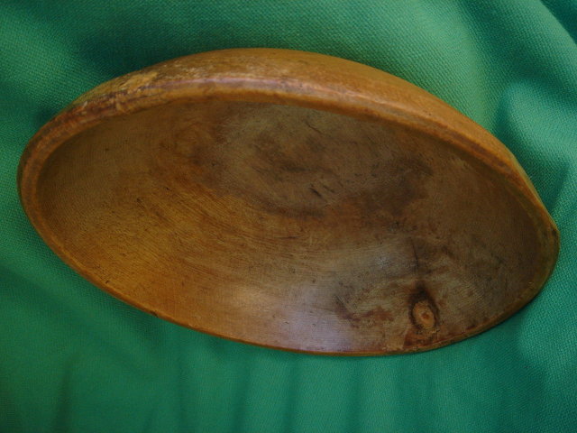 Primitive Old Canada COUNTRY Antique TREENWARE Early Settlers Round WOODEN Mixing BOWL with unique wooden spoon