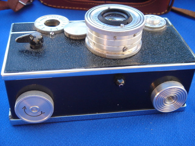 REDUCED....Vintage ARGUS Camera with Original ROHLIK Leather Case . Clean and Tidy. MADE in the U.S.A.