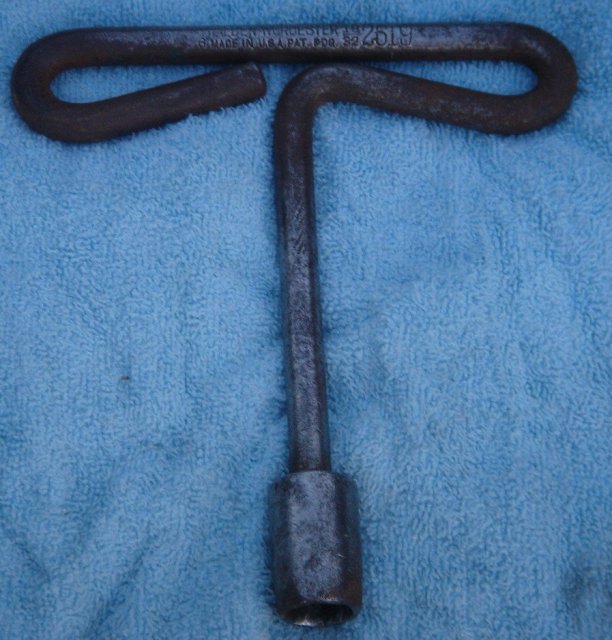 Walden-Worcester T- Handle Socket Wrench __