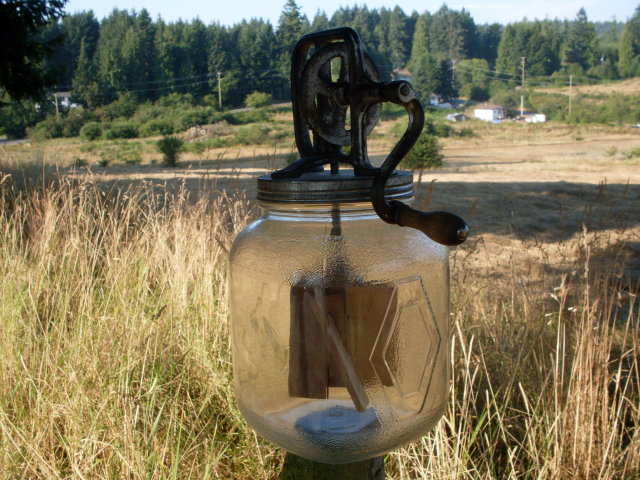 Kitchen Items Antique Hand-Crank BUTTER CHURN with Diamond Pattern inset in Original Glass. PRICE CHURN possible a division of Dazey Butter Churns. In Excellent Condition