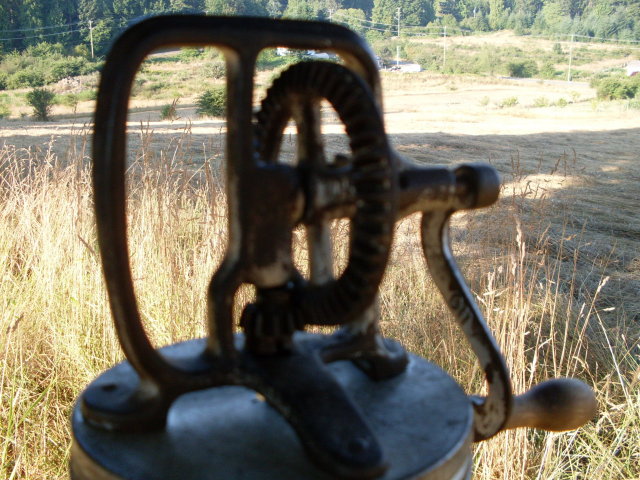 Kitchen Items Antique Hand-Crank BUTTER CHURN with Diamond Pattern inset in Original Glass. PRICE CHURN possible a division of Dazey Butter Churns. In Excellent Condition