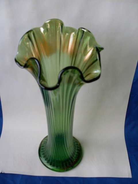 Northwood CARNIVAL GLASS Fluted 10 1/2 Inch Tall _FLUTED + RIBBED Pattern _Vase _Green Gold Tones