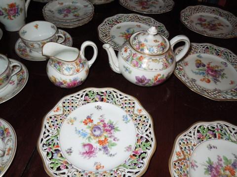 28 pieces of hand-painted Dresdan-1900