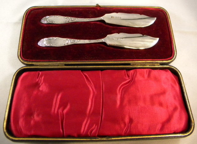 Heavily Engraved Victorian Silver Butter Knives, boxed 1897