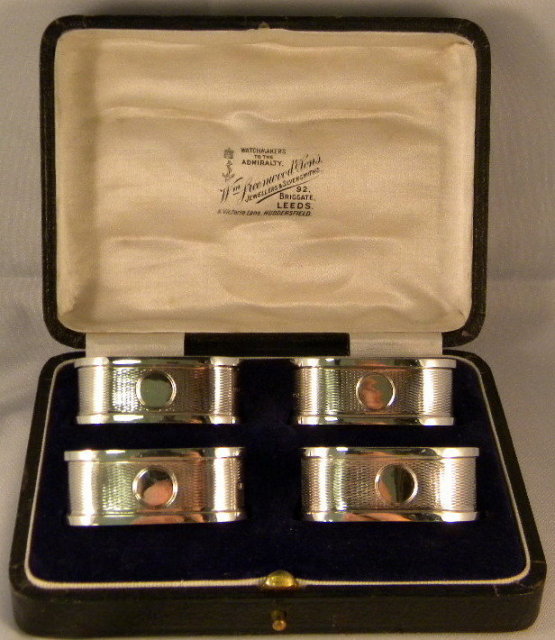 Boxed Set of 4 Sterling Silver Napkin Rings, Birmingham, 1905