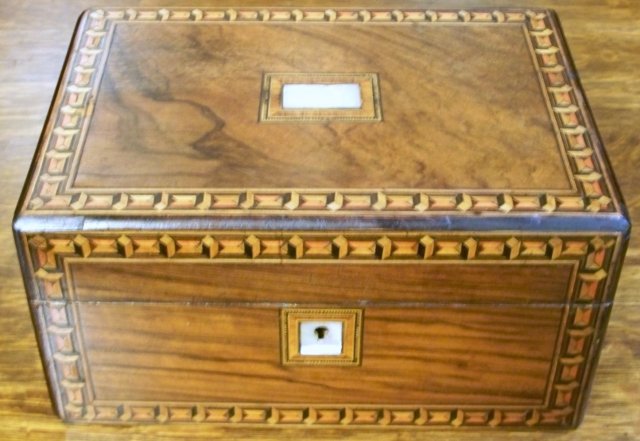 Antique Rosewood Inlaid Vanity Box With Tunbridge Ware & Mother Of Pearl Inlays,1870