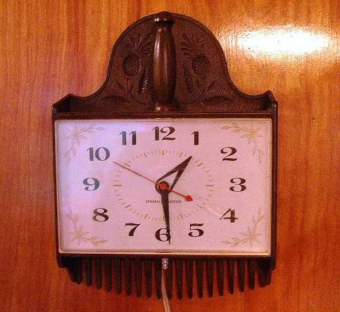 Vintage Kitchen Wall Clock by General Electric