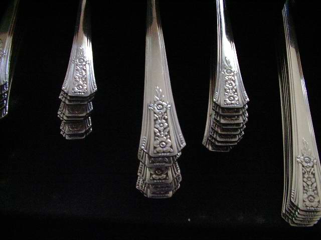 Oneida Community Silverplate Tudor 51 Pieces