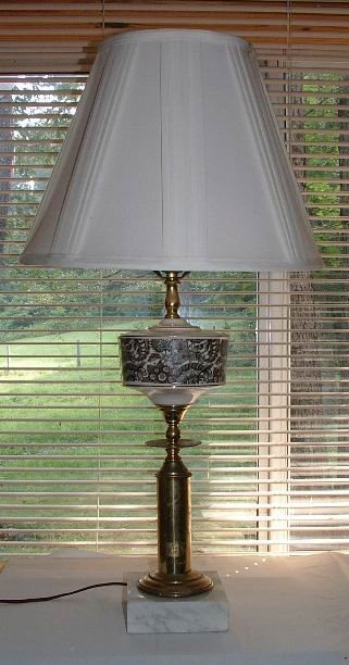 Retro Lamp Paisley Design