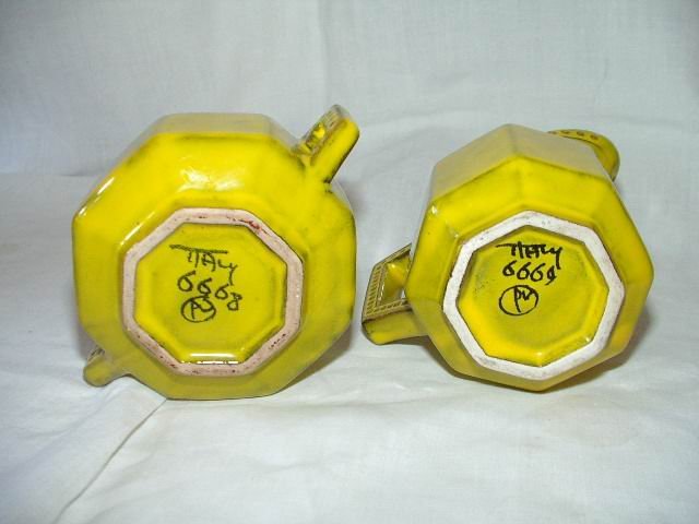 Vintage Yellow Sugar And Creamer Set