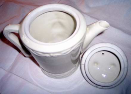 Tiny Drip O Lator Coffee Pot Dutch Girl