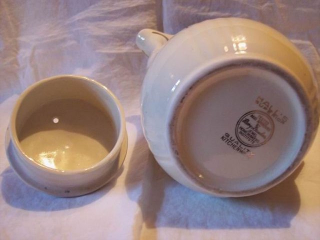 Hall Jewel Tea Autumn Leaf Coffee Pot
