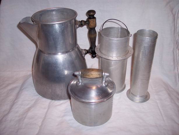 Wear Ever Coffee Pot Pat'd. June 10, 1902