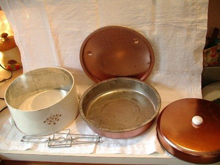 Copper Finish Cake and Pie Saver Carrier