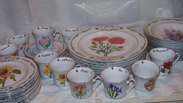 Flowers of the Month Dinnerware Domestications