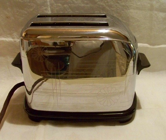Toastmaster Model 1B6 Daisy Design