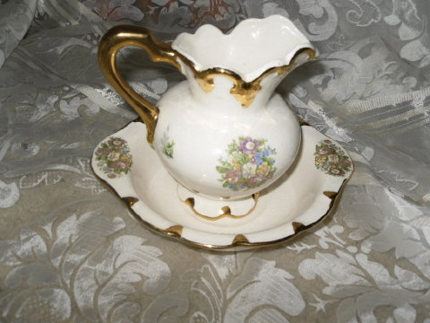Vintage Small Bowl & Pitcher Set