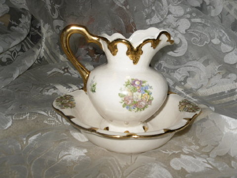 Vintage Small Bowl & Pitcher Set