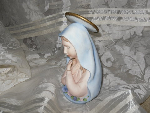 Lefton Porcelain Madonna Figurine