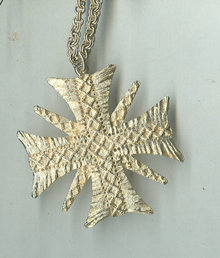 Maltese Cross Pendant & Chain