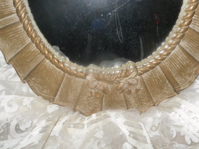 Vintage Boudoir Mirror w/Ruffle Frame **LARGE**