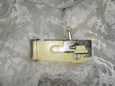 Vintage Swing A Way Kitchen Can Opener