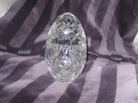Shannon Lead Crystal Egg