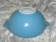 Vintage Pyrex 4 Quart Mixing Bowl