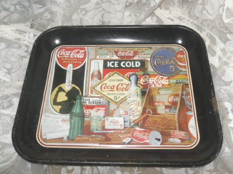 Vintage 1985 Metal Coca-Cola Serving Tray