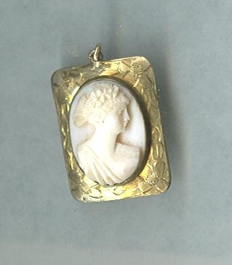 Vintage Cameo Pendant