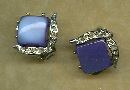 SALE Vintage Royal Blue Thermoset Earrings