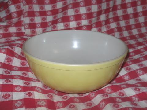 Vintage Large Yellow Pyrex Mixing Bowl