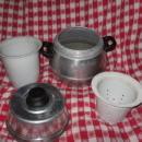 Vintage Cooking Pot w/Porcelain Steam Inserts **LOOK**