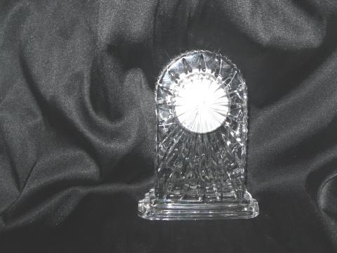 Solid Crystal Clock