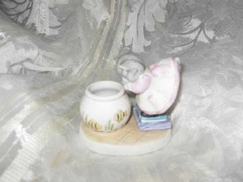 Kitty Cucumber Cat & Gold Fish Figurine