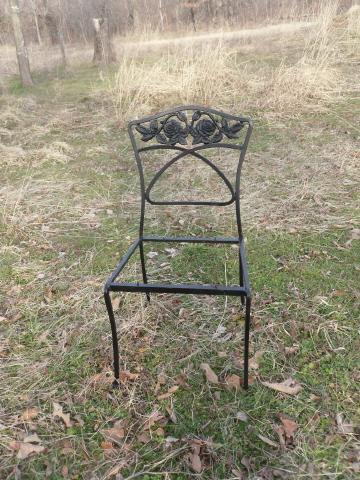 Vintage Wrought Iron Chair w/Roses