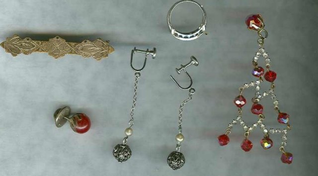 12 Piece Vintage Jewelry Lot Bar Pin*Watch