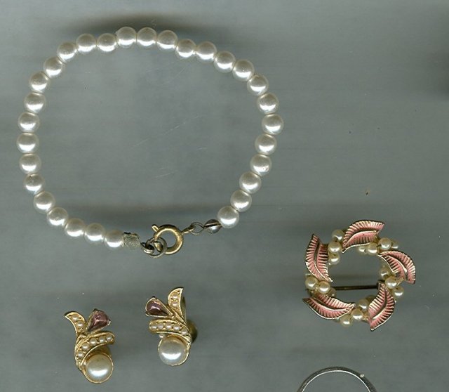12 Piece Vintage Jewelry Lot Bar Pin*Watch