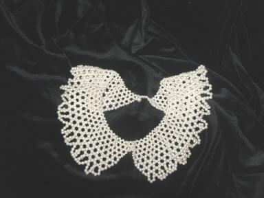 Pearl Beaded Colar