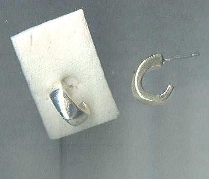 Silver James Avery Style Earrings
