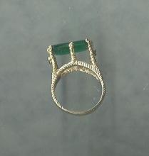 Large Emerald Green Ring 14KTEL