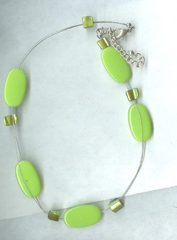Green Art Glass Bead Necklace